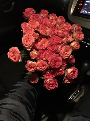 Цветы на коленях в машине (38 фото) - красивые картинки и HD фото