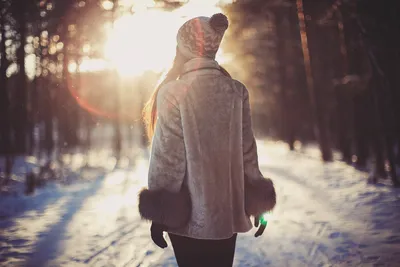 Женщина зимой со спины (49 фото) »