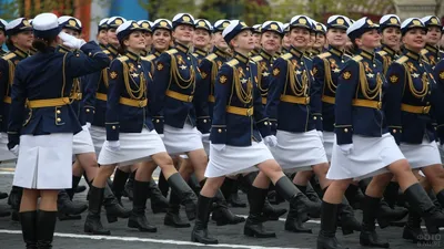 Красивые девушки в военной форме и с оружием. Фотоподборка | Несекретно |  Дзен