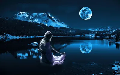 Фото Девушка стоит на фоне полной луны, by TaniaART