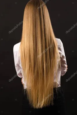 селфи девушка / девушка с светлыми волосами / девушка в футболке / идея для  фото / девушка с удлиненной челкой / д… | Светлые волосы, Волосы девушки, Длинные  волосы