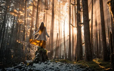 Милая девушка фотографируется в сосновом лесу. Волнующая фотосессия |  Фотограф Гудвин | Дзен