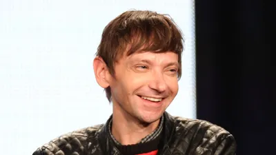 Расскажите нам о себе (т. е.): DJ Qualls