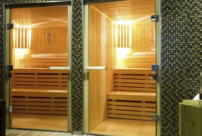 Стеклянные двери для бани и сауны на заказ в Алматы
