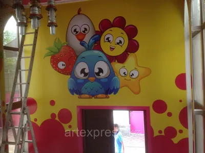Рисунки на стене в детском саду на заказ