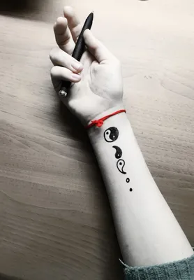 ТАТУ ИНЬ-ЯНЬ на руке гелевой ручкой/301/TATTOO YIN YANG on the hand, gel  pen - YouTube