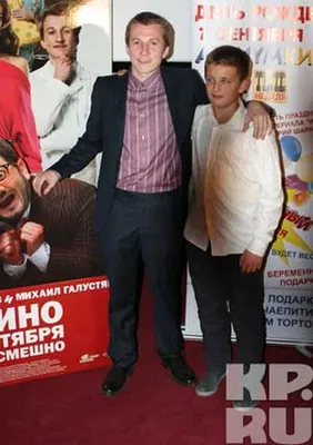 Звезда «Интернов» в Омске: «Если Охлобыстин будет баллотироваться в  президенты – пойду за него голосовать» - 