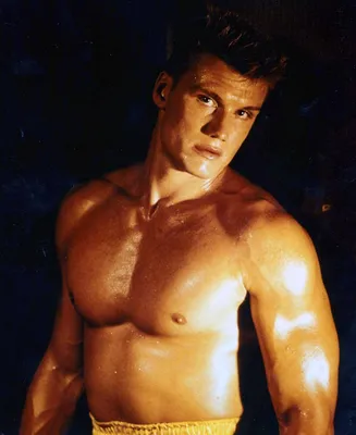 Обои для рабочего стола Мужчины Dolph Lundgren Руки Знаменитости 3840x2400