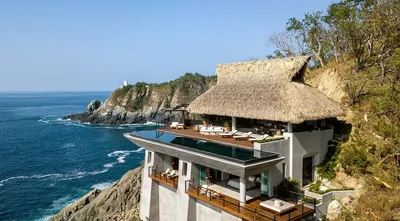 В Мексике построили дом посреди скал на берегу Тихого океана | 