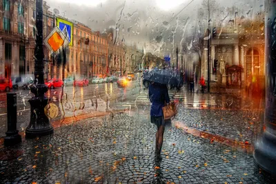 Дождь в городе, приглушенное …» — создано в Шедевруме