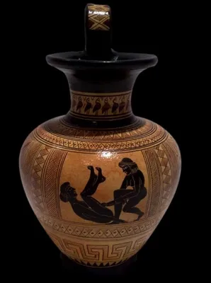 Древнегреческие вазы из Пестума, Италия