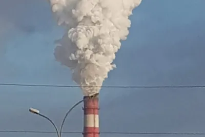 В СГК объяснили природу белого дыма из труб ТЭЦ / Новосибирск - 1 декабря  2020 - НГС.ру