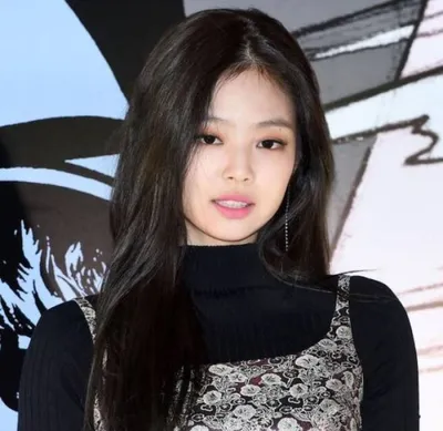 Jennie from Blackpink and BTS' V Spotted Holding Hands in Paris