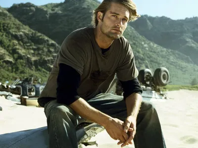 мужские джинсовые брюки синего цвета #LOST #Sawyer Josh Holloway #720P #wallpaper #hdwallpaper #desktop | Джинсы, Синий мужчина, Мужчины