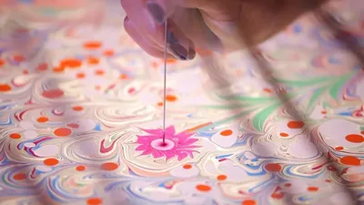 Эбру: Какими красками рисуют на воде