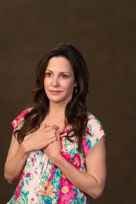 Мэри-Луиз Паркер (Mary-Louise Parker) - актриса - фотографии - голливудские  актрисы - Кино-Театр.Ру