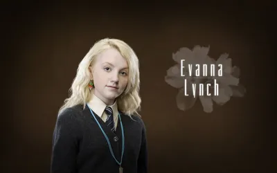 Намек на декольте: r/EvannaLynch