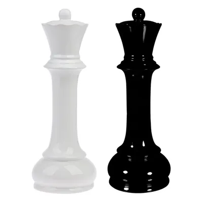 Крупным планом шахматная фигура ферзь…» — создано в Шедевруме