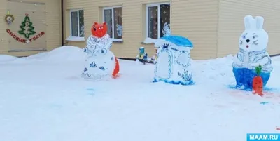 В Днепре дети лепят необычные фигуры из снега - Днепр 