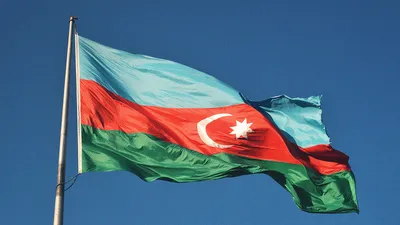 Алиев поднял флаг Азербайджана в Ханкенди