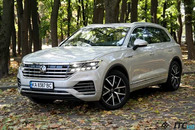 VW Touareg Turns 20 This Year, Celebrates With Special-Edition Model