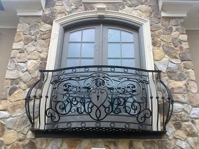 Металлический кованый французский балкон КФБ-151: купить в Москве, фото,  цены