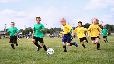 Для чего нужен футбол детям?