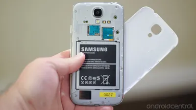 Samsung's lower-cost Galaxy S4 Mini (pictures) - CNET