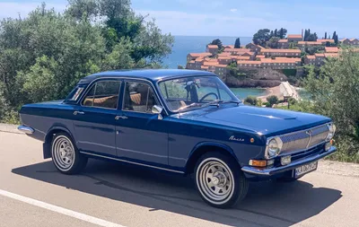 File:GAZ-24 (1st generation) "Volga" (side view).jpg - Wikimedia Commons