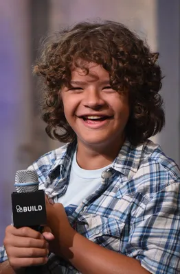 Обои Gaten Matarazzo — Обои Пещера