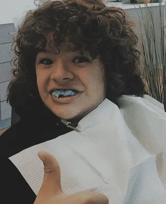 экран блокировки Gaten Matarazzo｜Поиск в TikTok