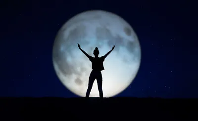 Жители Беларуси смогут увидеть "голубую Луну" в ночь с 30 на 31 августа