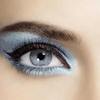 Тени для голубых глаз | Какие цвета теней подходят для голубых глаз?