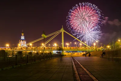 Воронка в центре Белгорода - посреди российского Белгорода после взрыва  появилась большая воронка » Слово и Дело