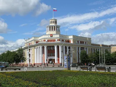 File:Кемерово. Администрация города.JPG - Wikimedia Commons