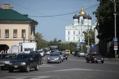 Центральный концерт Дня города проходит на Октябрьской площади в Пскове :  Псковская Лента Новостей / ПЛН