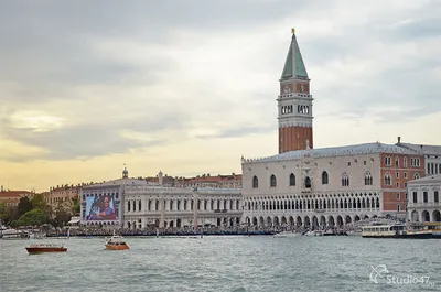 Венеция планирует ввести сбор с посетителей города