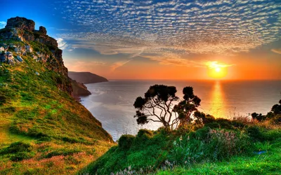 File:Mountains by the sea, Горы на побережье, море, Судак, Крым,   - Wikimedia Commons