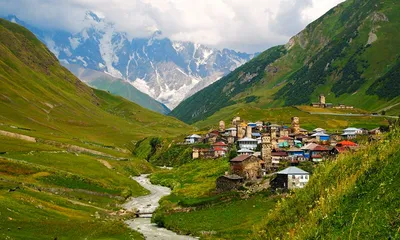 Казбеги, Грузия. Путеводитель, достопримечательности, фотографии.