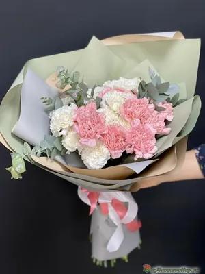 Букет из гвоздики, орхидеи и хризантемы - купить в Москве по цене 4190 р -  Magic Flower