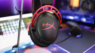 HyperX Cloud III Wireless review: Cutting the gaming headset cord | PCWorld