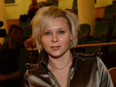 Яна Троянова подтвердила эмиграцию во Францию после завершения съемок в  сериале «Ольга» | РБК Life