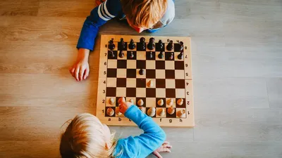 Играть в шахматы: почему это важно для детей Казахстана и будет ли этот  урок обязательным | 