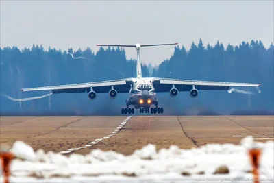 File:Ilyushin Il-76 Russian Air Force at Zurich  - Wikimedia  Commons