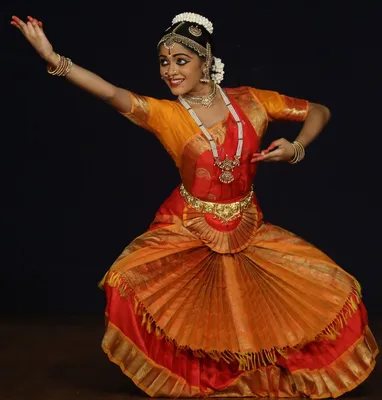 Индийское шоу в Петербурге — это APSARA - Индийские танцы в Петербурге