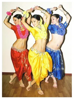 Танцоры Индийский танец. Творческая мастерская минск
