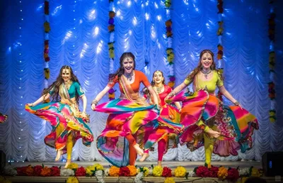 Индия в Петербурге АПСАРА танцоры на мероприятия - Индийские танцы в  Петербурге