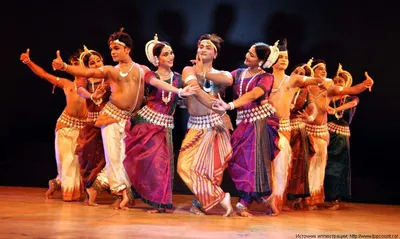 Индийские танцы - обучение: бхаратанатьям и болливудские танцы в школе  Divadance в СПб Озерки Выборгский район