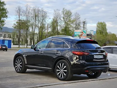 Infiniti подняла цены в России на 920 000-1 800 000 рублей — Motor