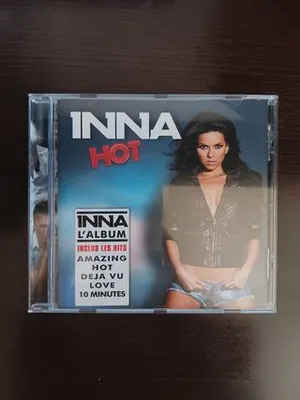 Album Art Exchange - Un Momento by Inna - Album Cover Art